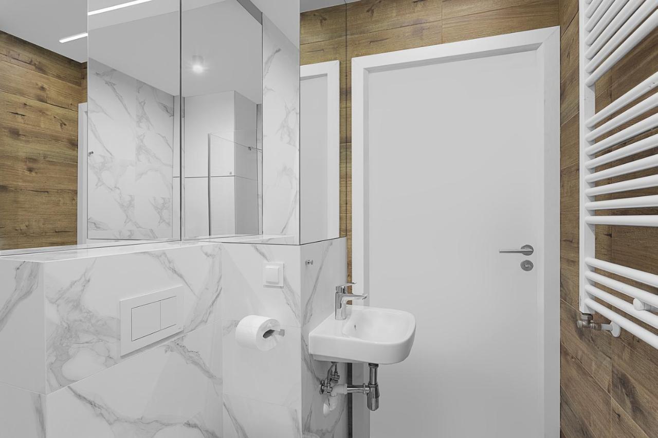Enes Apartments Legnicka Street A Breslau Exterior foto
